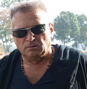 Rutkowski: Marcin C. skazany za fałszerstwa. To mąż Justyny G., której rzekomo zginęły w wypadku na autostradzie pieniądze i współpracownik Ludzi-Koni