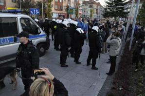 Bójka podczas marszu przeciwko uchodźcom w Koszalinie!