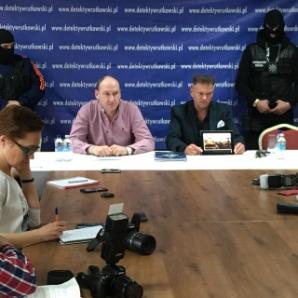 Rabunek pod Wyszkowem. Czy w tej okolicy są skradzione maszyny? Rutkowski oferuje nagrodę za pomoc!