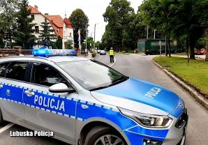 [VIDEO] Ciężarówki pod nadzorem policji i ITD