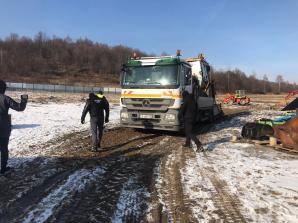 [VIDEO] Koparkę odzyskał właściciel po 2 latach. Skuteczna akcja Rutkowskiego!
