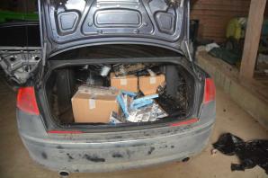 [VIDEO] Przemytnicy się zbroją. Audi z systemem anty pościgowym i towar za 324 tyś w rękach SG