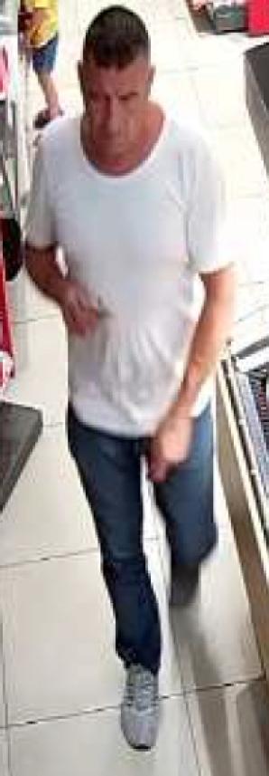 Ukradł samochód ze stacji. Policja poszukuje złodzieja