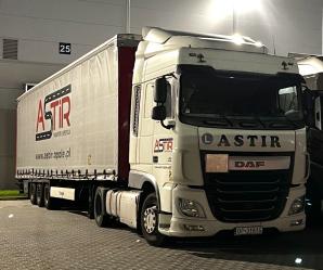 BIURO RUTKOWSKI wyznacza 50 tys. zł nagrody! Z parkingu pod Wrocławiem zniknęła ciężarówka z akumulatorami do aut elektrycznych!