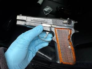 [VIDEO] Policjanci zatrzymali dwóch włamywaczy, którzy okradli dom jednorodzinny w Krakowie