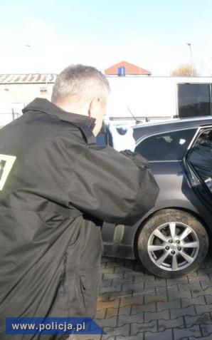Nielegalne papierosy i wypadek w Ostródzie