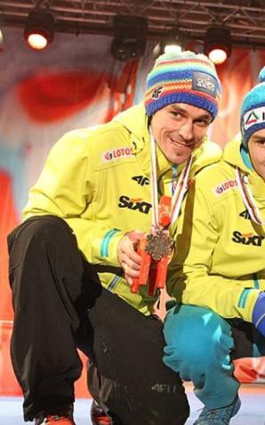 MŚ Falun 2015: Polacy z brązowym medalem w drużynie w skokach narciarskich!