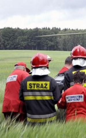 Pierwsi uratowani przez śmigłowiec LRP stacjonujący w Zegrzu