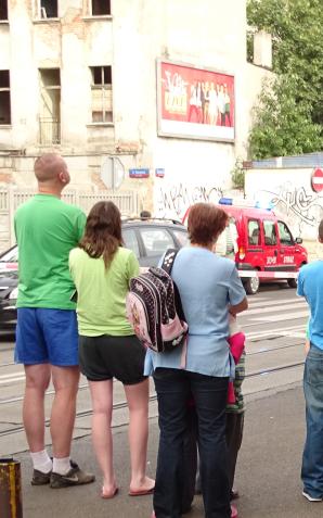 Groźny wypadek, zablokowane skrzyżowanie Gdańska 6 Sierpnia w Łodzi