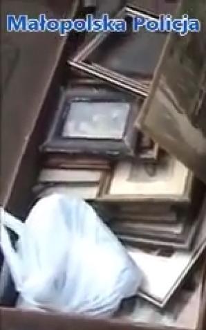 [VIDEO] Policjanci odzyskali już ok. 1,5 tony historycznych przedmiotów
