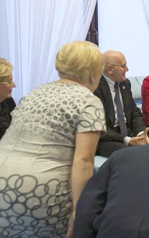 Premier Ewa Kopacz na otwarciu domu „Senior-WIGOR” w Radomiu