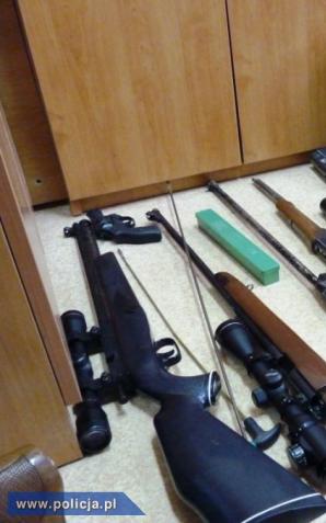 Nielegalny arsenał broni. 1500 sztuk amunicji
