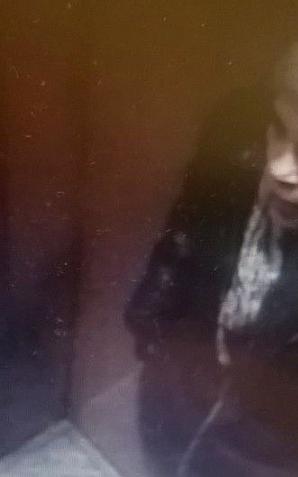 Warszawa: Poznajecie te osoby? Oszukiwali mieszkańców jako pracownicy administracji! 