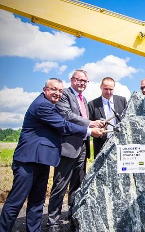 Rusza budowa kolejnego odcinka czeskiej autostrady D11 do granicy z Polską