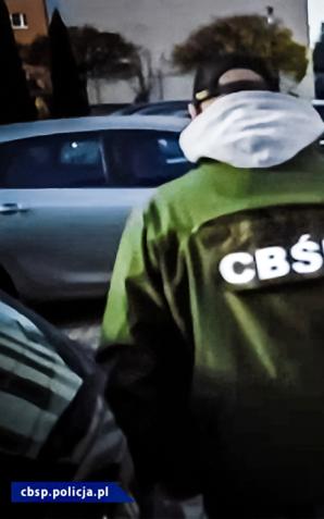 [VIDEO] CBŚP przejęło narkotyki i broń