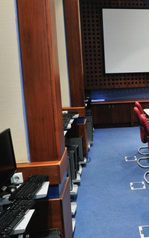 16.04.2021 Wystawiali fikcyjne faktury m.in. na szkolenia, konsulting, analizy finansowe – kolejni zatrzymani