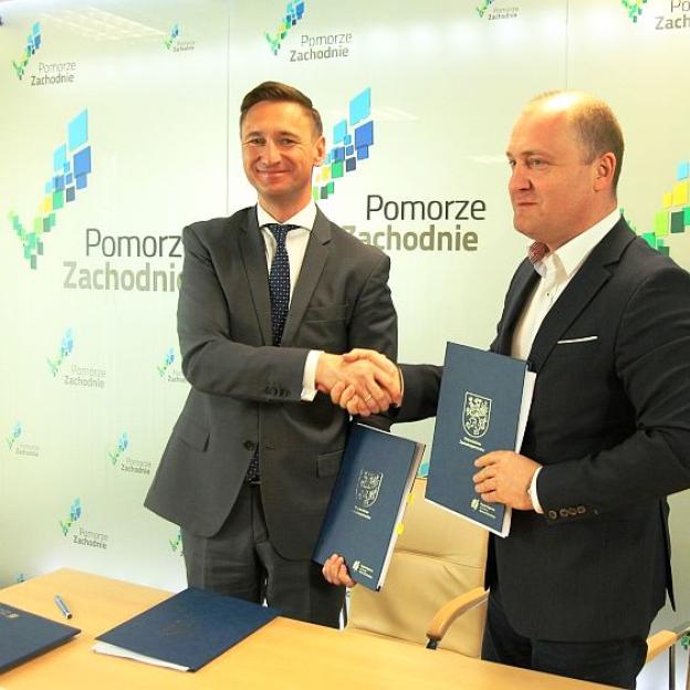 Autobusy, rowery, kajaki. Ponad 30 mln zł od marszałka dla Szczecina