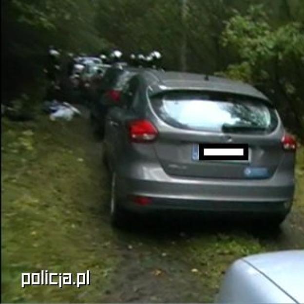 Konfrontacja z pseudokibicami pod Łodzią! Padły strzały