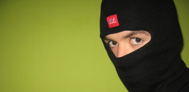 Przyspieszyć prace nad projektem o zakazie zasłaniania twarzy