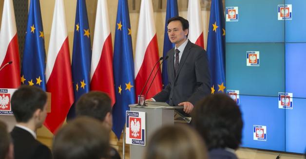 Zmiany w urzędach: administracja bardziej przyjazna obywatelom
