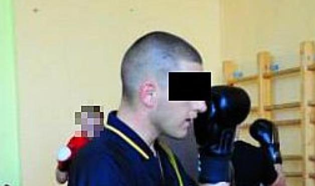 Bokser nie przeprosił, żuł gumę i drwiąco się uśmiechał. Rodzina nieżyjącego Roberta Czajkowskiego zaszokowana!