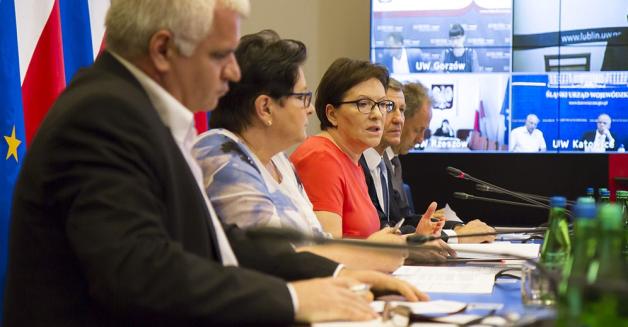 Premier Ewa Kopacz: Bezpieczeństwo dostaw energii elektrycznej priorytetem. Rząd jest gotowy do skutecznych reakcji