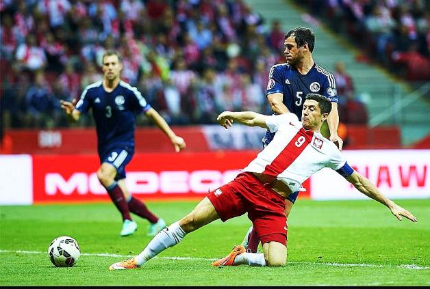 2:2 w meczu ze Szkocją. Fantastyczne bramki Lewandowskiego!