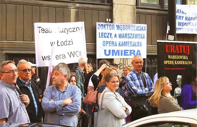 Ogólnopolski sprzeciw muzyków w związku ze zwolnieniami w Warszawskiej Operze Kameralnej