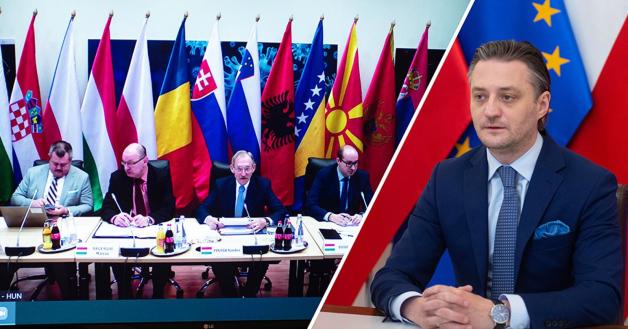 Konferencja ministerialna Forum Salzburg. Państwami członkowskimi Forum Salzburg są obecnie: Austria, Polska, Czechy, Słowacja, Węgry, Bułgaria, Rumunia, Chorwacja i Słowenia. Do grona Grupy Przyjaciół Forum Salzburg należą kraje Bałkanów Zachodnich 